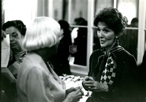 Image description is not available for 1977.065